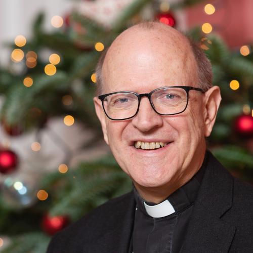 Bishop Martin Christmas pic 2023.jpg
